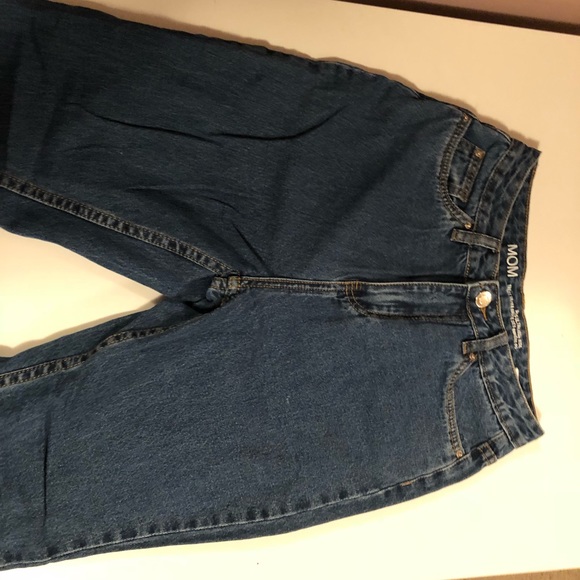 Denim - MOM jeans size 9, never worn! Runs small Denim - MOM jeans size 9, never worn! Runs small